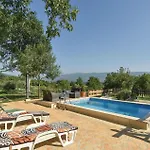 Three-bedroom In Сasa de vacaciones