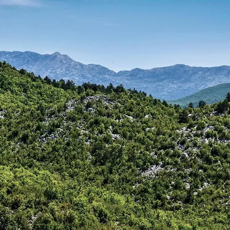 Vakantiehuis Three-bedroom In Dicmo Dicmo