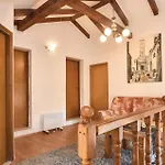 Dom wakacyjny Three-bedroom In Dicmo