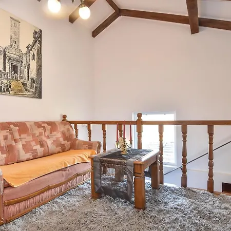 Three-bedroom In Holiday home *
