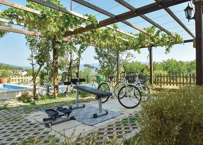 Holiday home Three-bedroom In